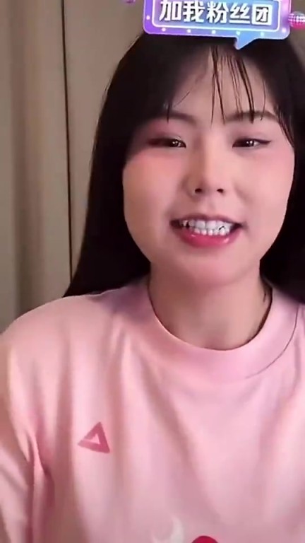 李月汝在直播中表示:将收购一支欧洲女子篮球队,帮助更多中国球员走出去